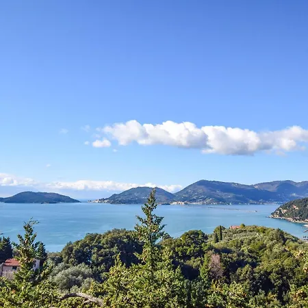 Σπίτι διακοπών Beautiful In With Wifi Lerici