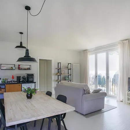 Holiday home Beautiful In With Wifi Lerici